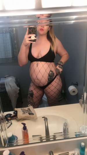 Shelsey sex club & escort girl